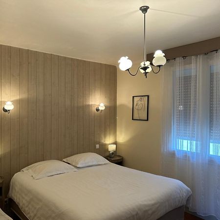 Le Jardin D'Odette Villa Yevres-le-Petit ภายนอก รูปภาพ