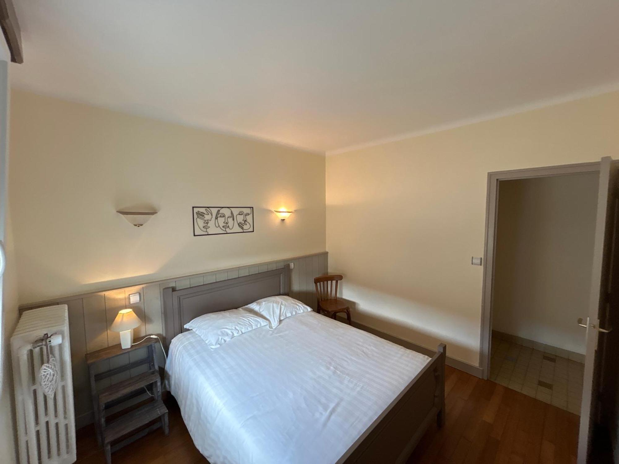 Le Jardin D'Odette Villa Yevres-le-Petit ภายนอก รูปภาพ